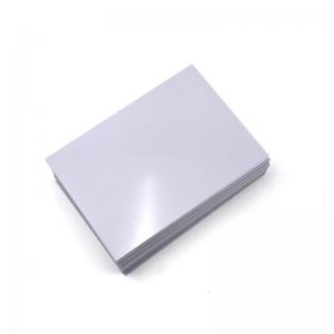 Strato di plastica del foglio A4 di bianco dello strato A4 del foglio termoresistente bianco per la fabbricazione della carta di identità