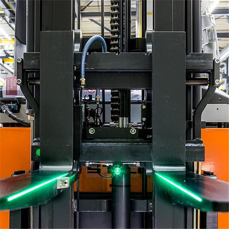 Sistema di allineamento laser del carrello elevatore: verde o rosso