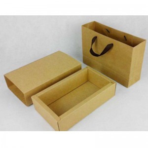 Confezioni di scatole e scatole di carta kraft