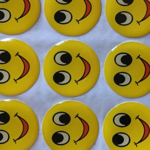 adesivi a cupola in resina poliuretanica --- Resistente adesivo 3M, resistente all'acqua, ai raggi UV e ingiallimento, stampa digitale o serigrafica