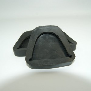 Coperchio di rubbe per pedale della frizione automatica