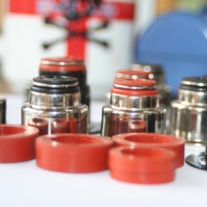 Cina produttore professionale Viton gomma Valve stelo paraolio per Commins Motori di potenza di Dong feng camion