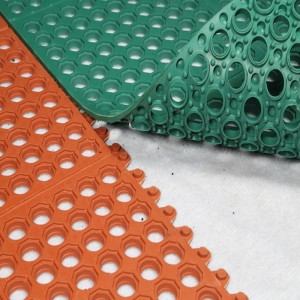 Tappetino di drenaggio in gomma naturale perforato di alta qualità per ponti