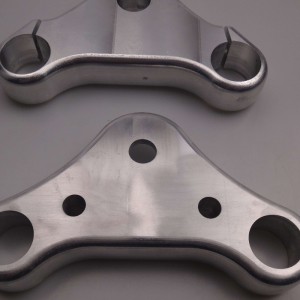 Servizi di produzione di ricambi e accessori automobilistici personalizzati