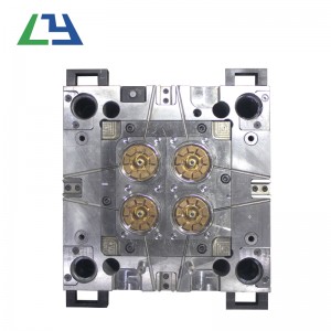 Creatore di plastica della muffa dei pezzi di ricambio automatici modellati iniezione automatica dei pezzi di ricambio dei ricambi auto