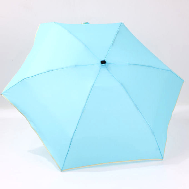 Ombrello blu per borsa