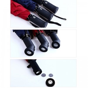 2019 Rainy forte impermeabile all'ingrosso ombrello 3 volte con torcia a led