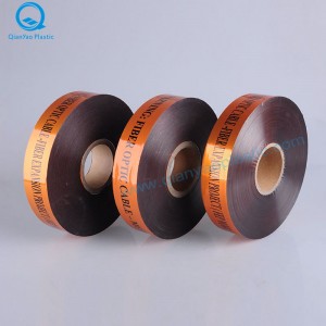 STC PERICOLO / ATTENZIONE Sepolto principale sotto il nastro di avvertimento rilevabile; Nastro di avvertimento rilevabile via cavo / fibra ITC