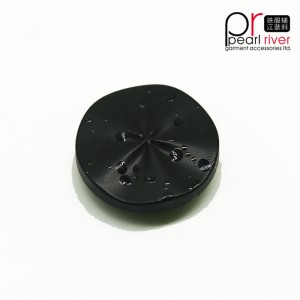 La resina per incisione con logo rotondo personalizzata cuce bottoni per abbigliamento / camicia