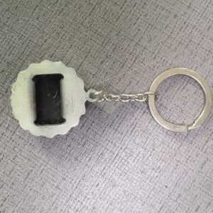 Apertura bottiglia P027