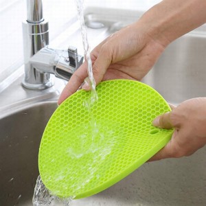 Forme promozionali del sottobicchiere della tazza del silicone dei regali della FDA differenti