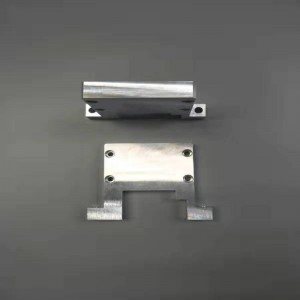 Parti di tornitura, parti di fresatura. Parti di saldatura