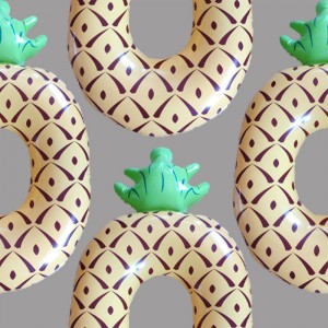 Galleggiante gonfiabile della piscina dell'ananas