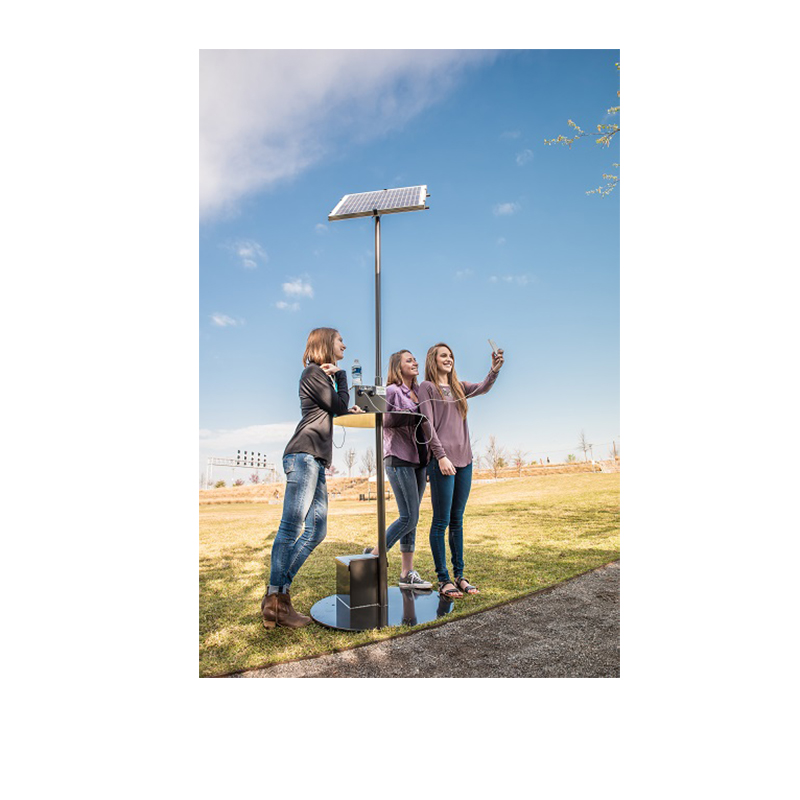 Comunità di design di moda Parchi Stazione solare esterna di ricarica per telefoni cellulari
