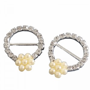 Bottone in metallo accessorio di ultima moda di ottima qualità con perla 4