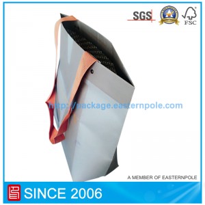 Shopping bag di marca di fascia alta con design personalizzato