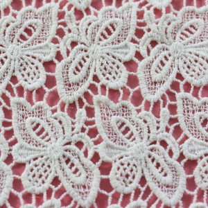 Nuovo tessuto di pizzo italiano in cotone bellissimi tessuti farfalla solubili in acqua per l'abbigliamento