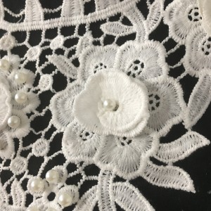 Nuovo collo collo arrivo con perline in pizzo applique