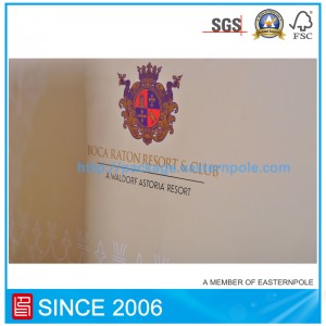 Sacco di carta di lusso con manico annodato