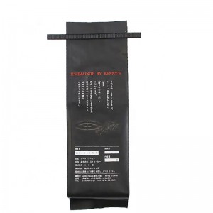 fascetta laterale in latta con finitura opaca sul pacchetto superiore della valvola del caffè