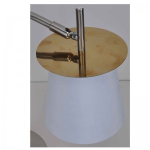 Lampada da tavolo con paralume in tessuto e foglio decorativo