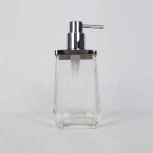 Set di accessori da bagno in vetro trasparente