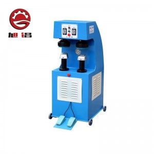 Pressa per stampaggio suole