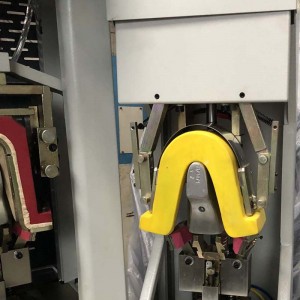 tomaia in pelle con tomaia per scarpe sportive che produce airbag tacco parte posteriore tallone modellatura modellatura formando macchina