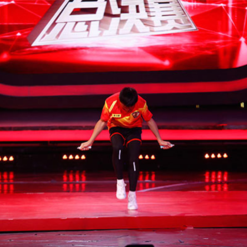 Sottopiede ACI - Sostieni il campione saltando la corda!