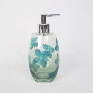 Vetro trasparente con set di accessori da bagno decalati