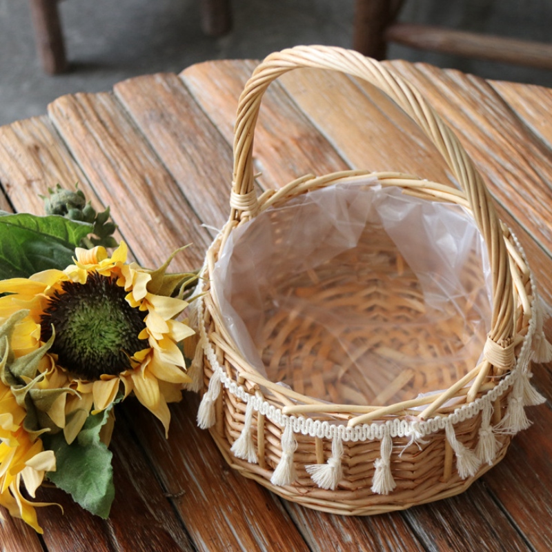 Cesto portaoggetti fatto a mano