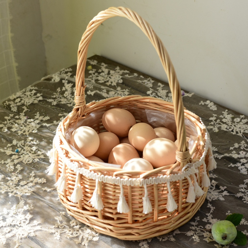 Cesto portaoggetti fatto a mano