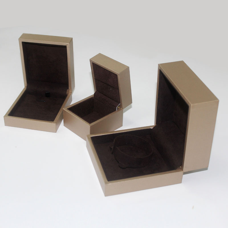 Alta qualità con Flannelette Box Jewelry Gift Packaging Box