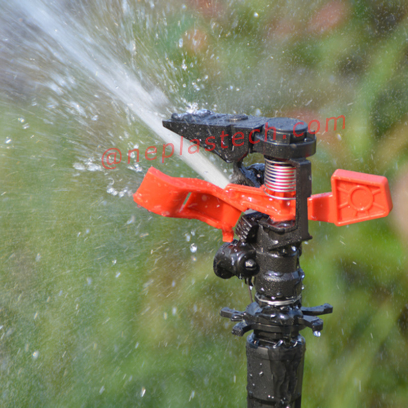 Irrigatori a impulso per terreni agricoli in plastica da giardino con regolazione della distanza e angolo di spruzzo controllabili