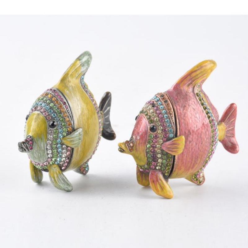 Regalo cinese di capodanno automatico versare vino in porcellana bianca e blu con grandi matrimoni in coppa da vino rosso