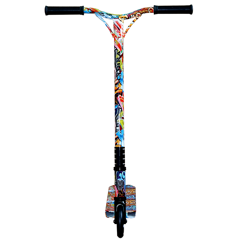 110mm scooter acrobatico (graffiti)