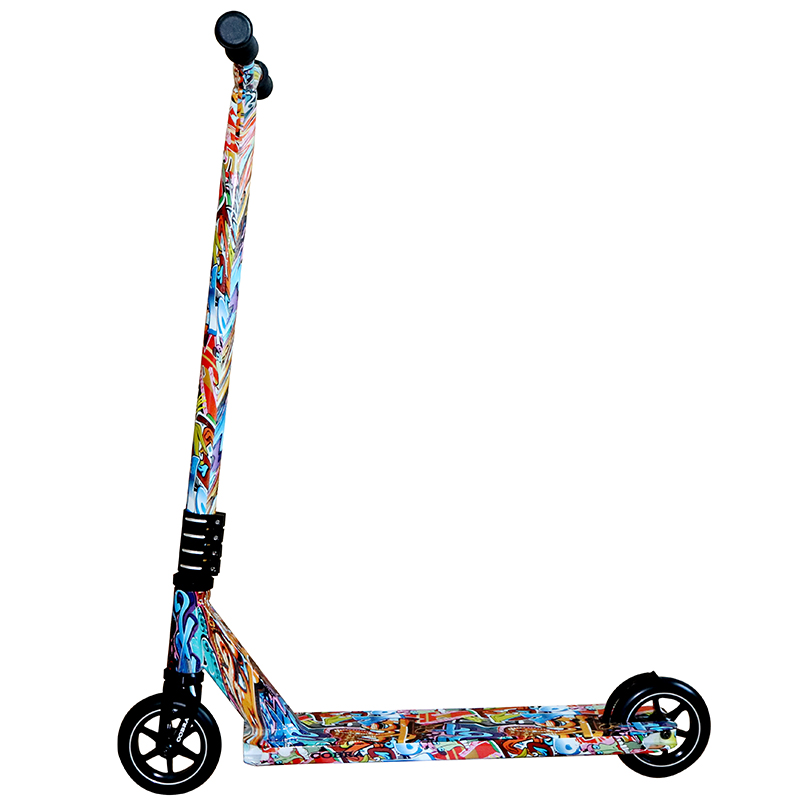 110mm scooter acrobatico (graffiti)