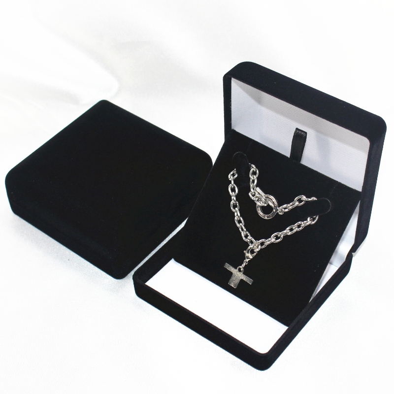 Articolo D-33 Scatola di velluto a forma rotonda per medaglia, moneta e badge, mm. 90 * 90 * 39mm, pesi circa 78g