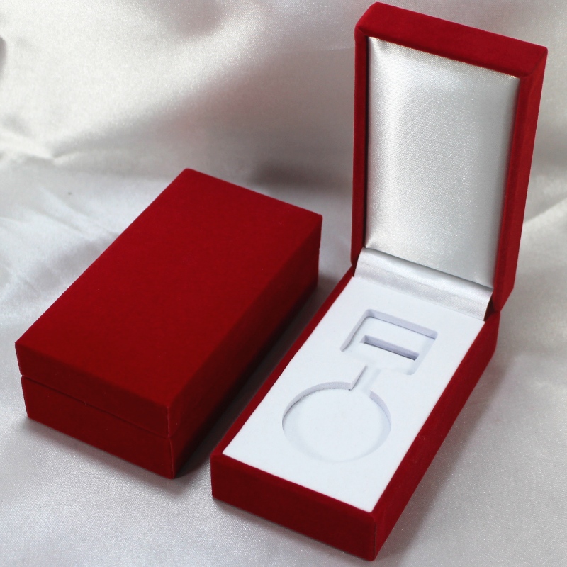 Articolo V-10 scatola rettangolare in similpelle per medaglia 40 * 80 mm e badge, ecc. Mm. 60 * 111 * 38, pesa circa 82g