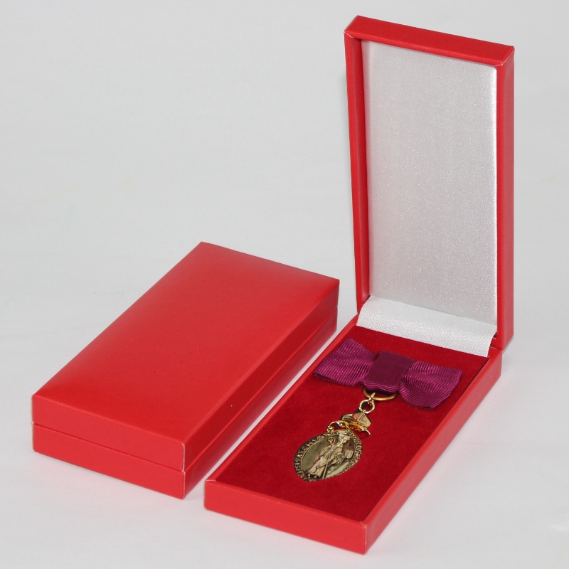 Articolo Scatola in similpelle rettangolare V-10L per medaglia e badge 50 * 120 mm, ecc. Mm. 69 * 148 * 30, pesi circa 98 g