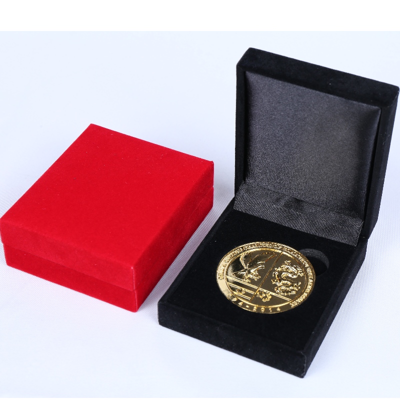 Articolo V-17 scatola in similpelle quadrata per moneta 45 * 53 mm, badge, gemelli, portafogli ecc. Mm. 68 * 80 * 30, pesa circa 62g