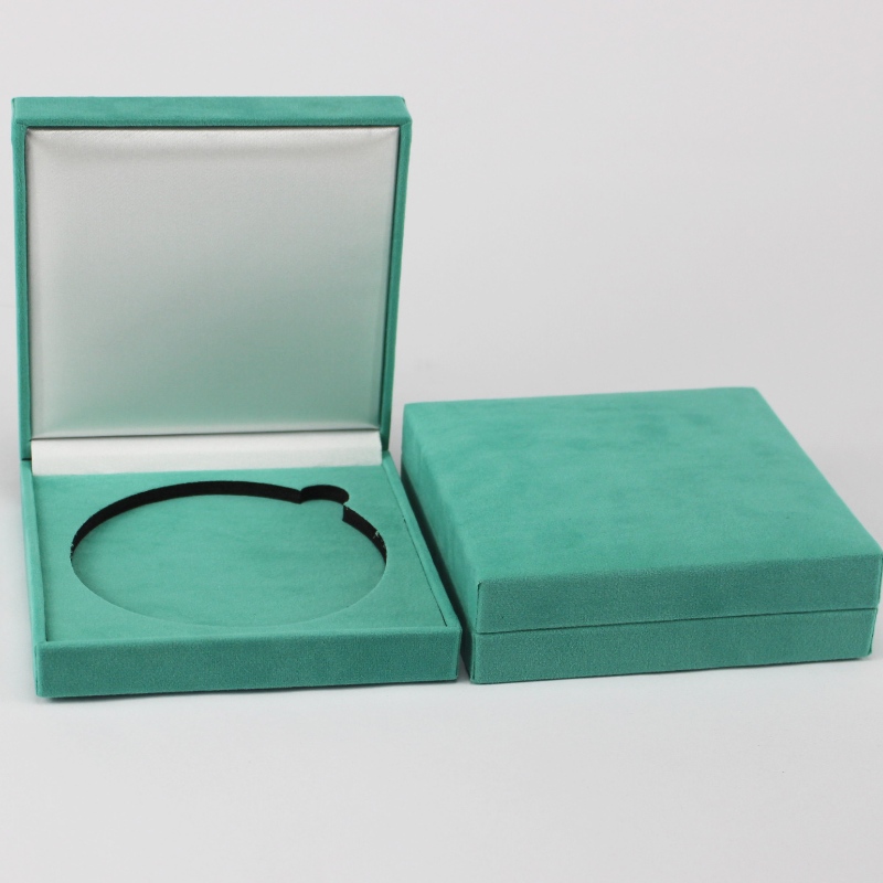 Articolo scatola di flanella quadrata V-22S per moneta 90 * 90mm, badge ＆ medaglia, ecc. Mm.128 * 128 * 34, pesi circa 170g