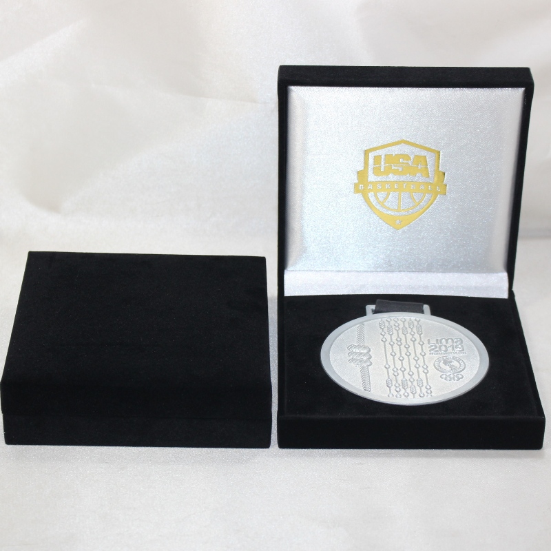 Articolo scatola di flanella quadrata V-22S per moneta 90 * 90mm, badge ＆ medaglia, ecc. Mm.128 * 128 * 34, pesi circa 170g