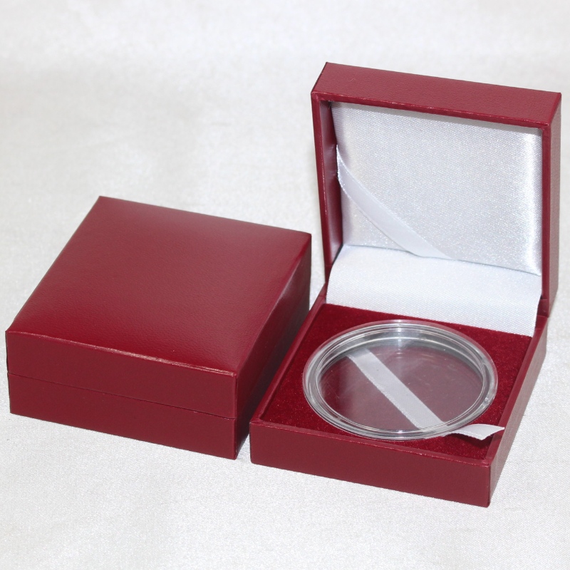 Elemento V-04 quadrato PU Leather box per monete e distintivo, gemelli, fermacravatta, etc. mm.63*68*28, pesi circa 50g