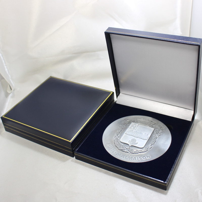 Elemento V-23 quadrato PU box in pelle per 120*120mm monete mutiple, medaglie e distintivi, ecc. mm.160*160*38, pesi circa 280g