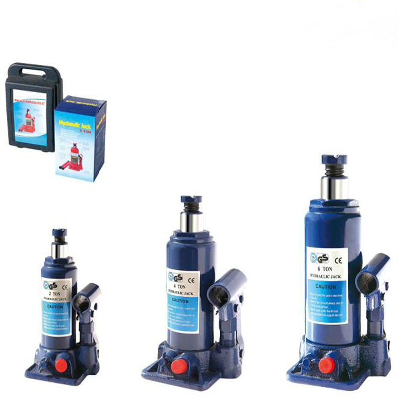 Come usare il jack auto quando si cambia la ruota di scorta?