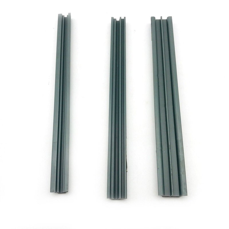 Striscia di plastica per la pista della porta della vetrina