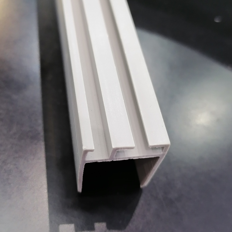 Costruzione di un raccordo ad alta resistenza Costruzione di una speciale flangia del piano di condotta PVC U flangia per il condotto per il sistema di ventilazione