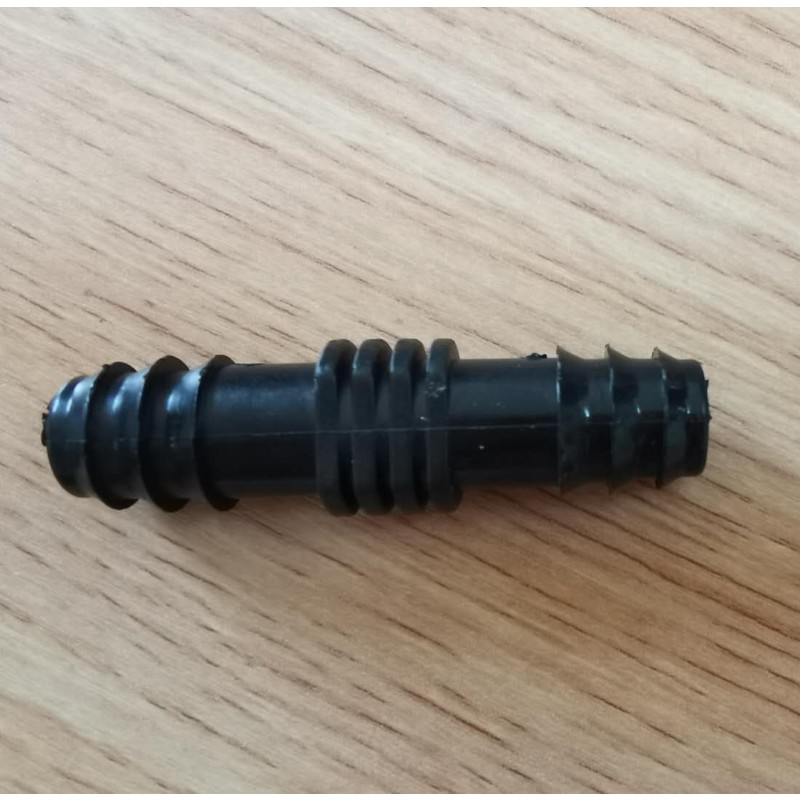 Raccordo da incasso per tubo gocciolante in PE