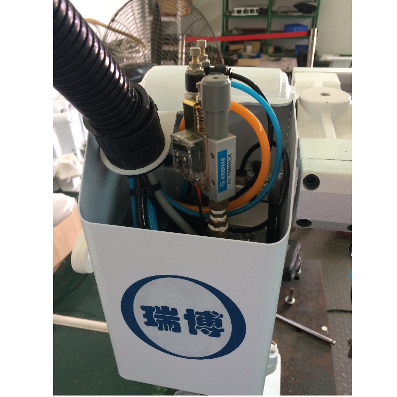 Manipolatore robot per stampaggio a iniezione robot a braccio oscillante diretto in fabbrica